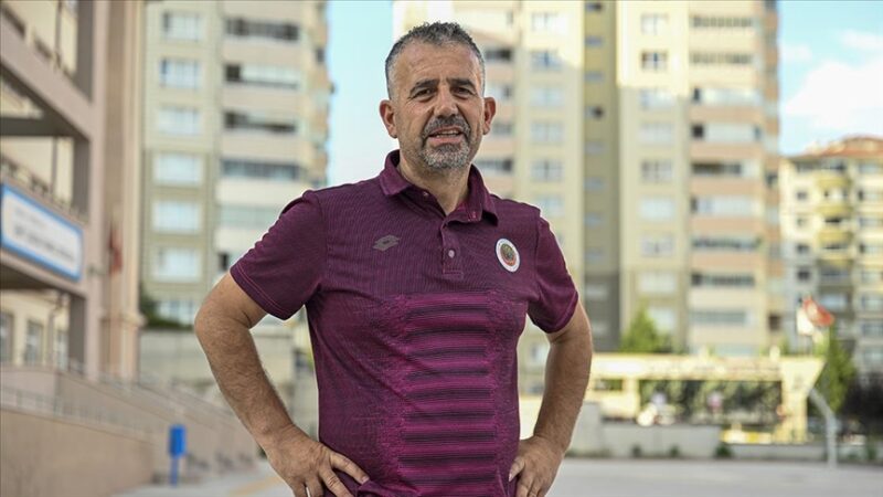 Arda Güler'in ilk antrenörü Erol Tokgözler, "Arda'nın Madrid'i seçmesinde önemli