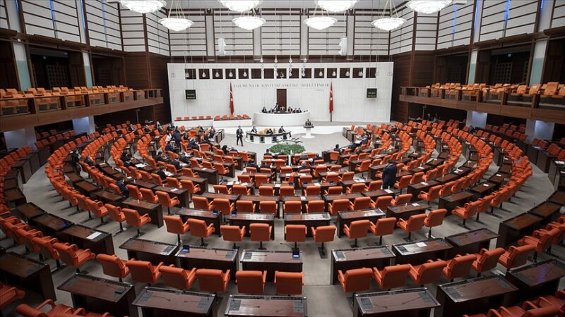 Milyonlarca memurun ve emeklinin gözü bu hafta Meclis Genel Kurulu'nda