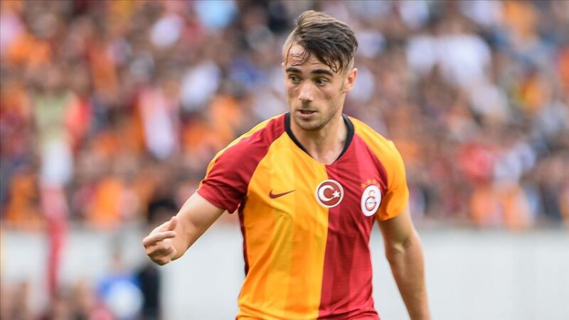 Galatasaray'da Yunus Akgün ayrılığı yaşanabilir. Fransız ekipleri, 23 yaşındaki oyuncu
