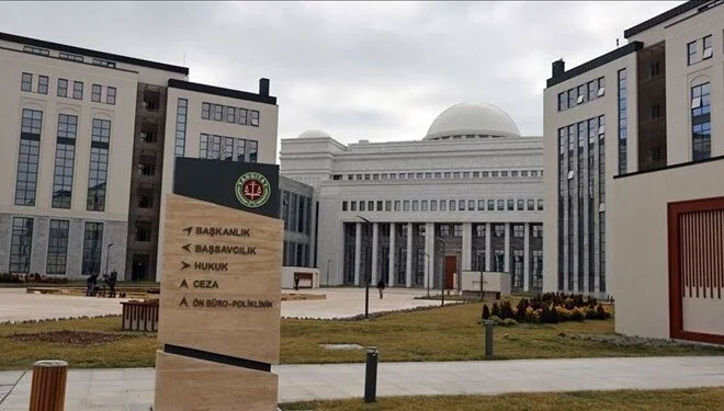 Yargıtay’dan emsal karar! Eşe cinsel içerikli mesaj atmak…