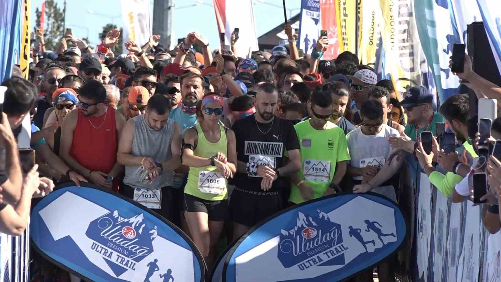 Uludağ’ın zirvesinde ‘Ultra Trail’ heyecanı Uludağ’ın zirvesinde ‘Ultra Trail’ heyecanı