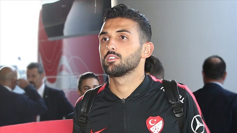 Bursasporlu eski futbolcu trafik kazası geçirdi! Beşiktaş'ta Emrecan Uzunhan'ın ardından Umut Meraş'ında trafik kazası geçirdiği ifade