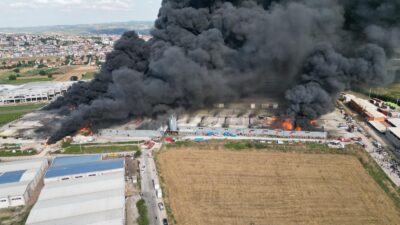Bursa’daki büyük fabrika yangınında ürküten görüntüler!
