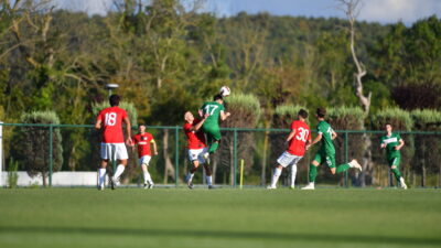 Bursaspor’un hocası Gündüz’den önemli mesajlar!