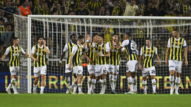 Beşiktaş evinde, Adana Demir ve Fenerbahçe ise deplasmanda 3. ön