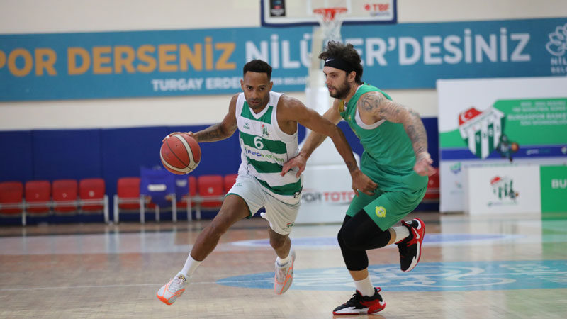 Bursaspor İnfo Yatırım, ikinci hazırlık maçında karşılaştığı Esenler Erokspor'u 90-73