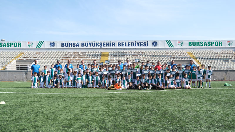 Merinos’ta mezuniyet coşkusu Merinos’ta mezuniyet coşkusu