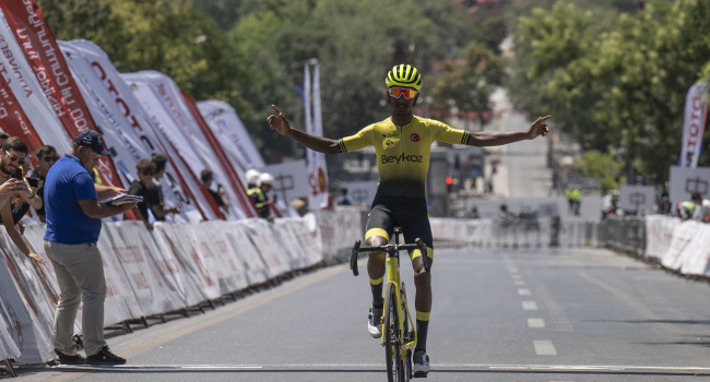 100. Yıl Cumhuriyet Bisiklet Turu tamamlandı