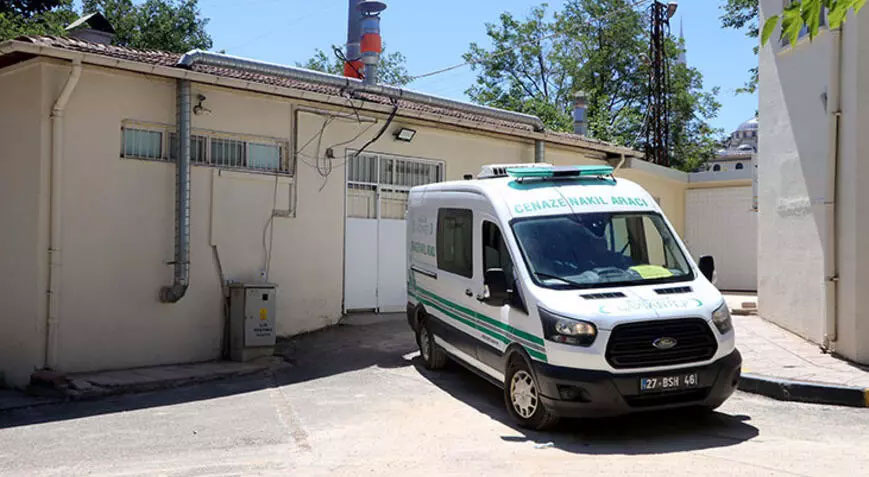 Vahşet: Köpeklerin parçaladığı 2 günlük bebek cesedi bulundu