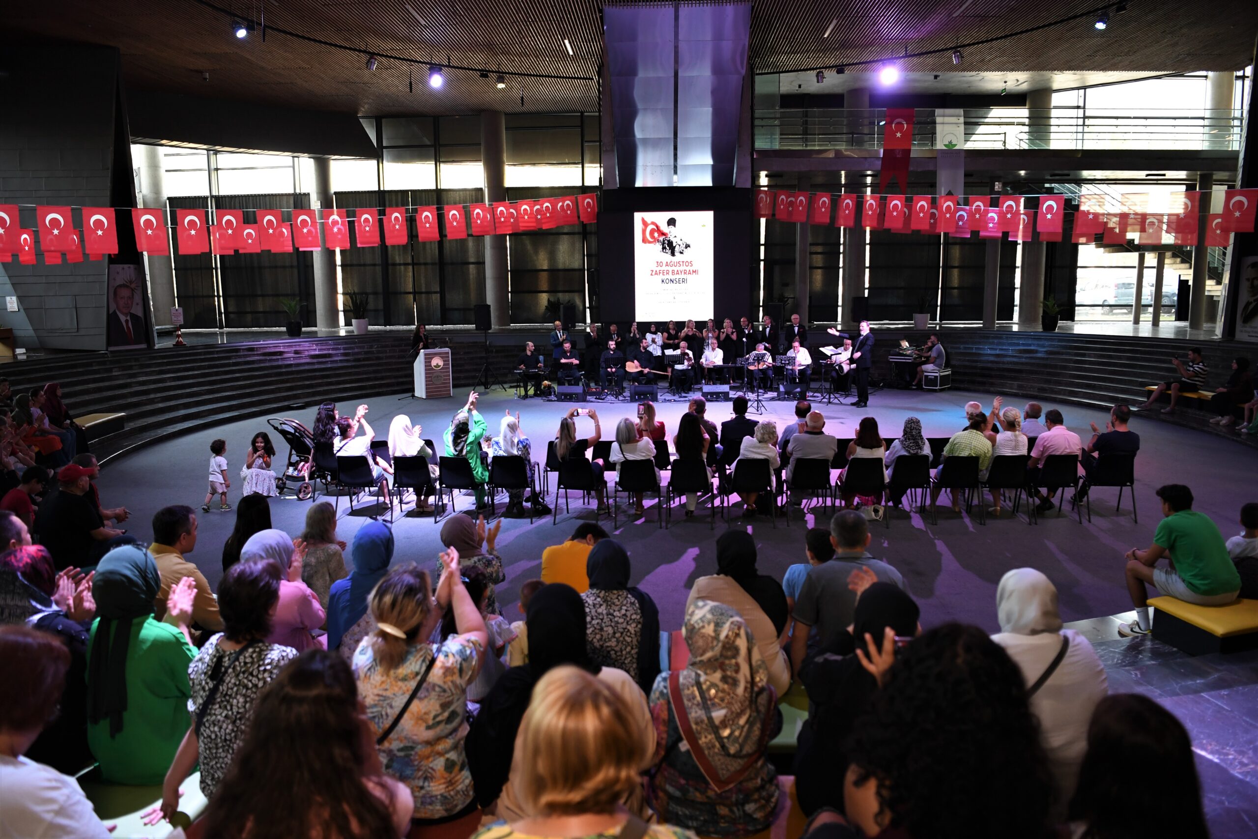 Osmangazi’de 30 Ağustos coşkusu Osmangazi’de 30 Ağustos coşkusu