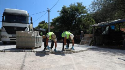 Olukman mahallesinin sokakları parke taşla kaplanıyor