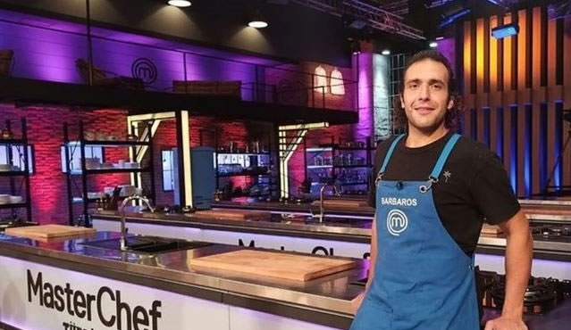 MasterChef Barbaros’un balayı pozları olay oldu! Havuzda aşka geldiler