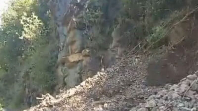 Artvin’de heyelan nedeniyle 8 köy yolu ulaşıma kapandı