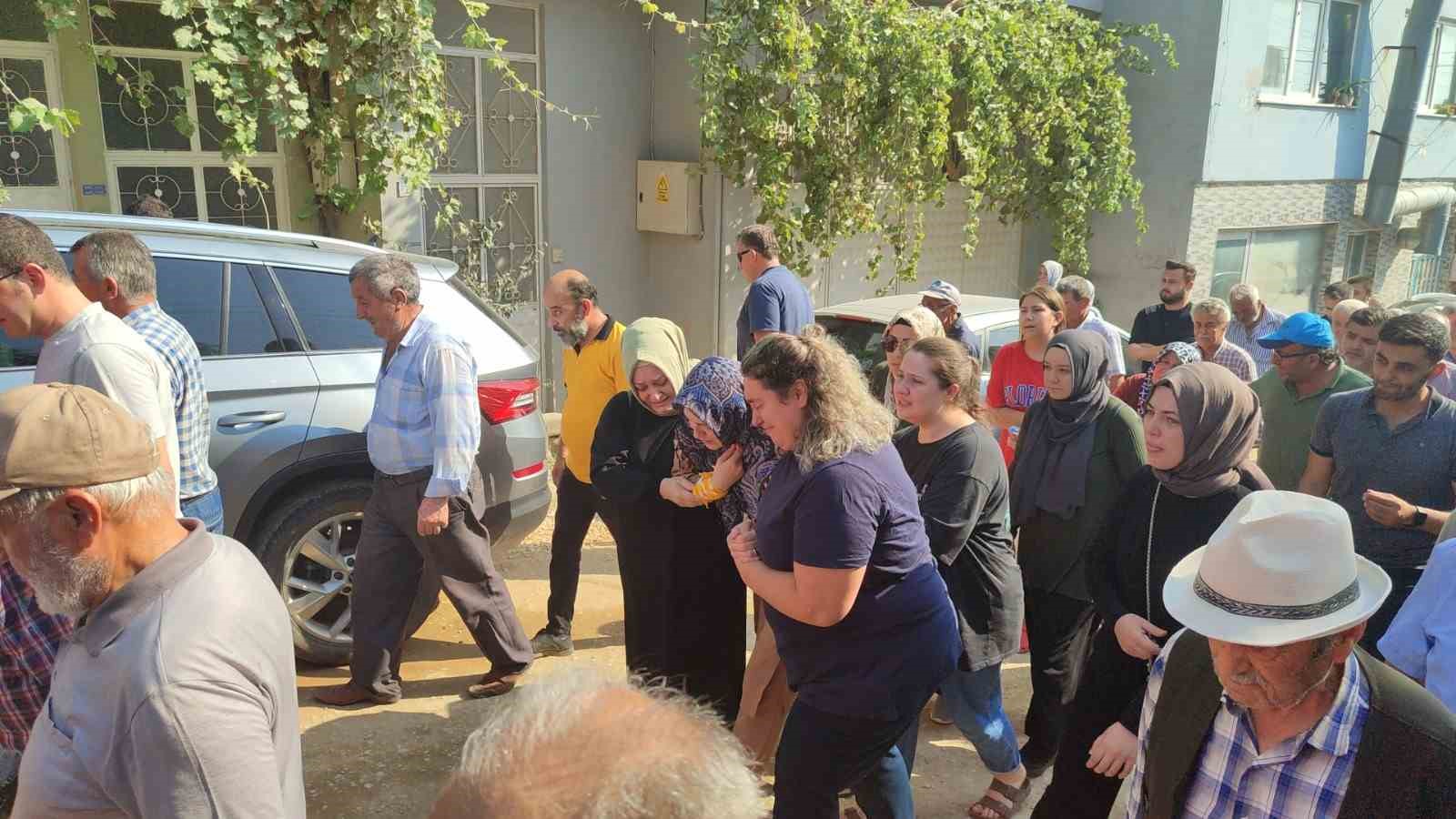 Bursa’da küçük Beril’e son görev! Gözyaşları sel oldu