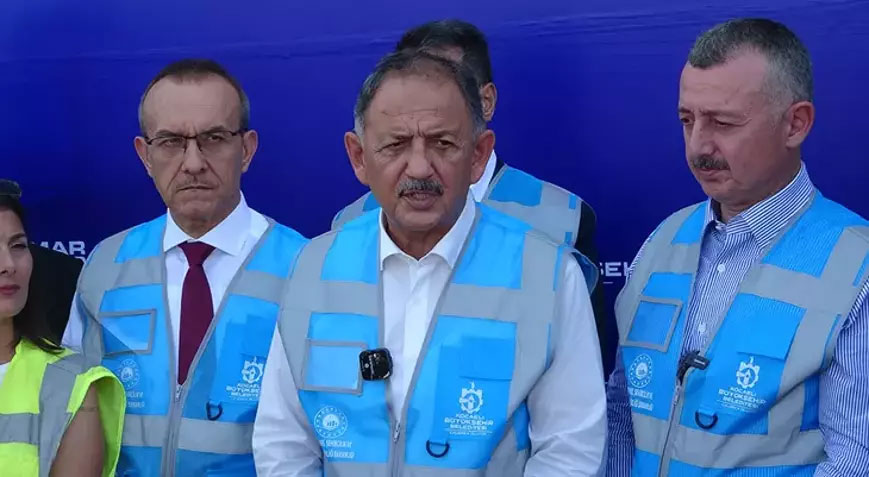 İzmit Körfezi’nden 33 milyon metreküp çamur çıkartılacak İzmit Körfezi’nden 33 milyon metreküp çamur çıkartılacak