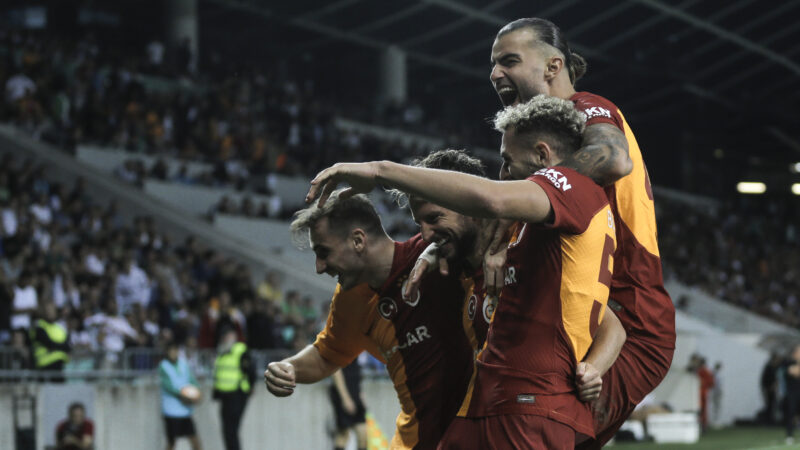 Galatasaray tur kapısını araladı! Galatasaray, UEFA Şampiyonlar Ligi 3. Eleme Turu ilk maçında Slovenya