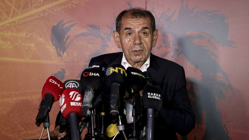 Galatasaray Başkanı Dursun Özbek, Trabzonspor ile oynadıkları maçın hakemi Atilla