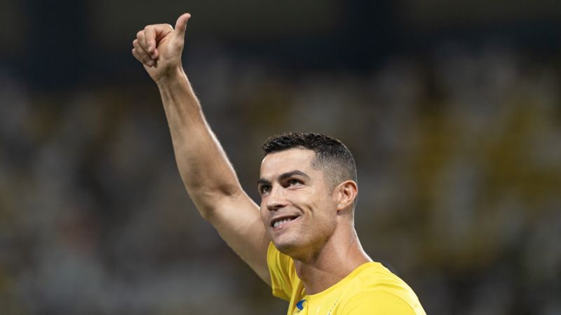 Ronaldo ‘hat-trick’ yaptı Suudi Arabistan Birinci Futbol Ligi'nde oynanan maçta Al Nassr, deplasmanda