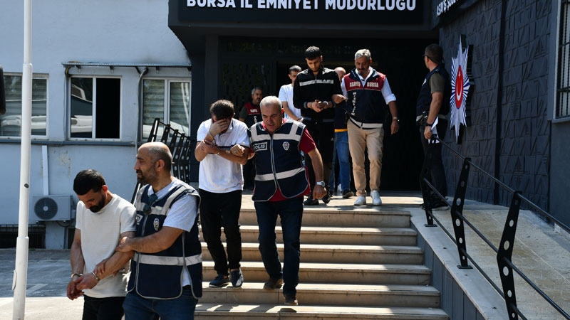 Bursa’da şafak operasyonu! Çok sayıda gözaltı