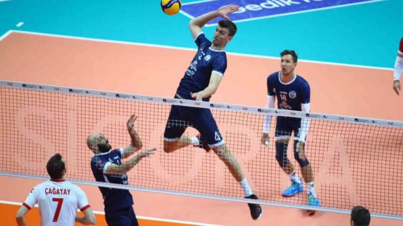 Voleybol AXA Sigorta Efeler Ligi'nde mücadele eden Bursa Büyükşehir Belediyespor