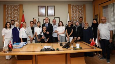 İnegöl Belediye Başkanı Taban şampiyonları ağırladı