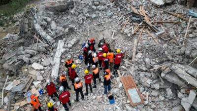 7.2 büyüklüğündeki depremi canlandırdılar