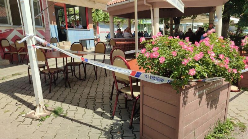 Bursa’da muhtar tartıştığı genci silahla yaraladı! Orhangazi ilçesinde bir mahalle muhtarı, köy kahvesinde tartıştığı genci silahla