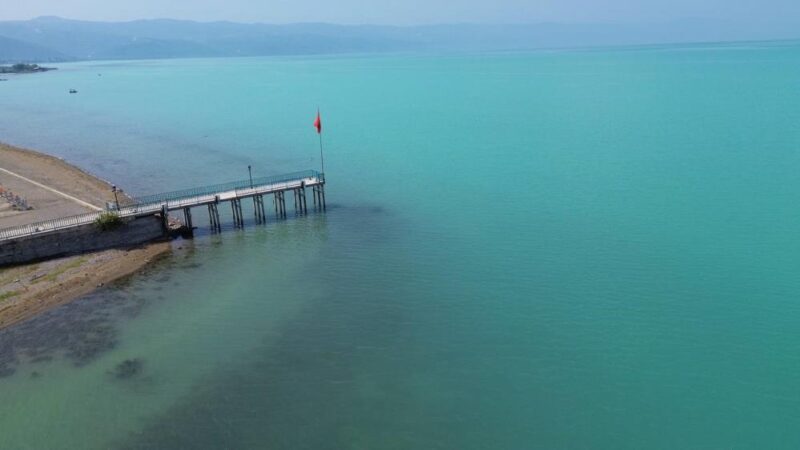 İznik Gölü’nün rengi değişti Bursa’da hava sıcaklığının artması nedeniyle meydana gelen plankton patlaması, İznik