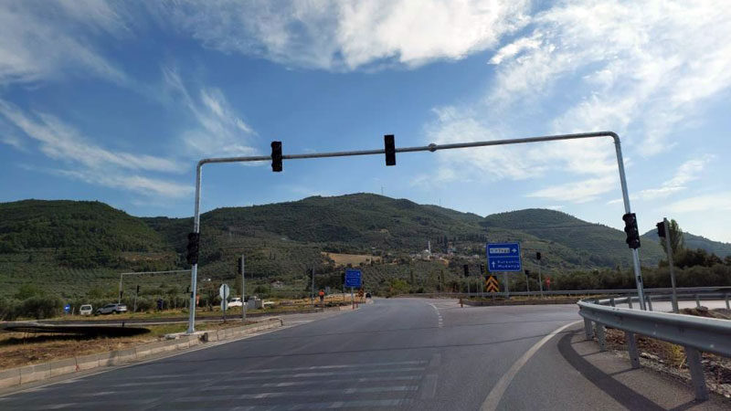 Bursa Gemlik’te Togg kavşağı olarak bilinen Togg otomobil fabrikası girişine