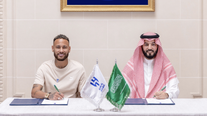 Neymar’dan tarihi imza! Resmen açıklandı… Suudi Arabistan ekibi Al Hilal, Neymar'ı kadrosuna kattığını açıkladı.