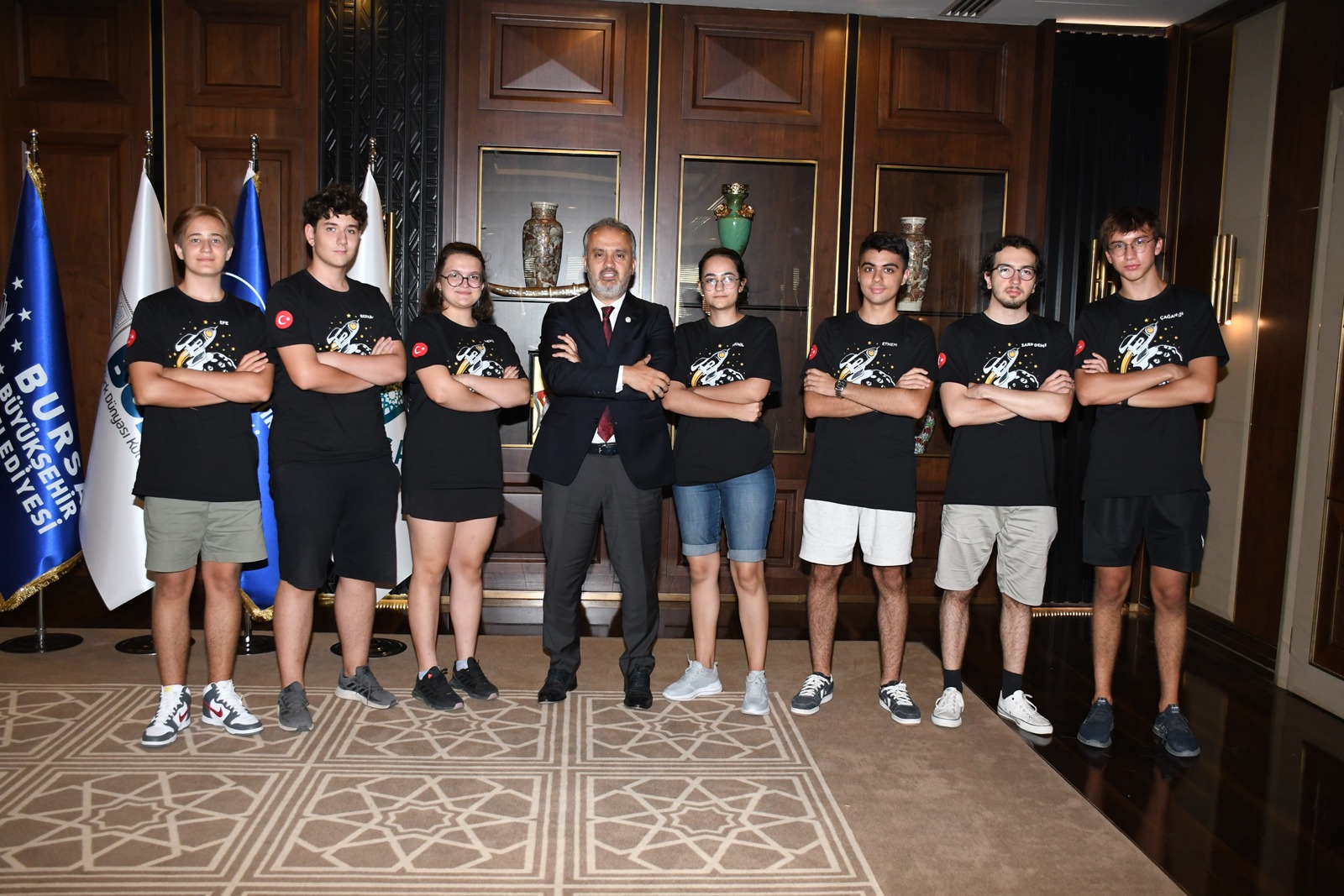 Şahinkaya Merküt roket takımı Başkan Aktaş ile Sanayi ve Teknoloji İl Müdürü Latif Deniz’i ziyaret etti