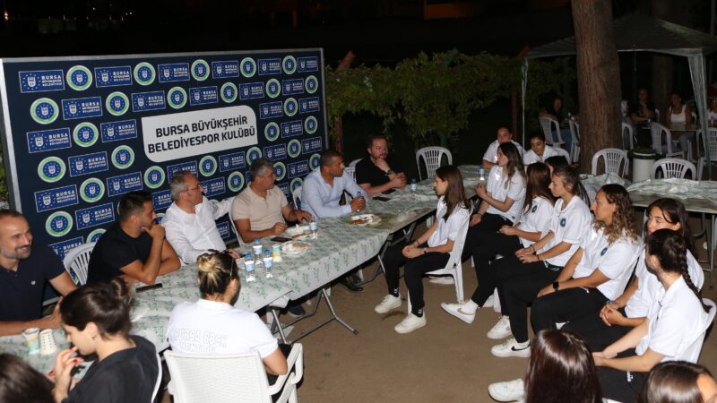 Poyrazın Kızları sezon öncesi moral depoladı Kadınlar Hentbol Süper Ligi'nde sezonun ilk maçına 27 Ağustos Pazar