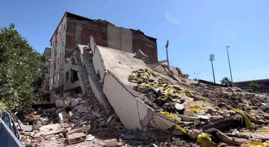 Bina yıkımında faciadan dönüldü! Valilik soruşturma başlattı