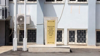 Okul bahçesindeki Atatürk büstüne saldırı