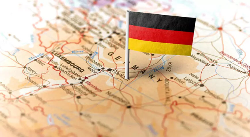 Frankfurt Havalimanı’nı su bastı! Zemin göle döndü Frankfurt Havalimanı’nı su bastı! Zemin göle döndü