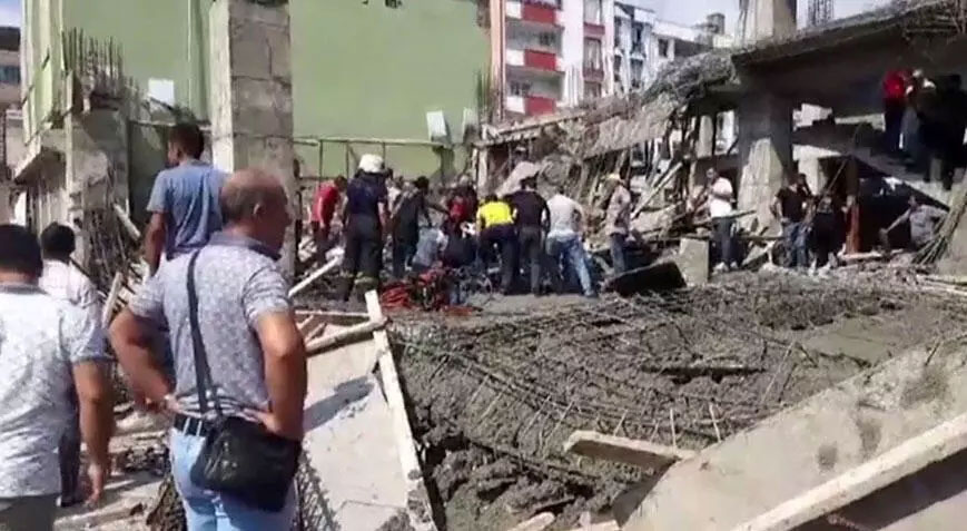 Hatay’da inşaatta göçük! 4 işçiden 3’ü kurtarıldı
