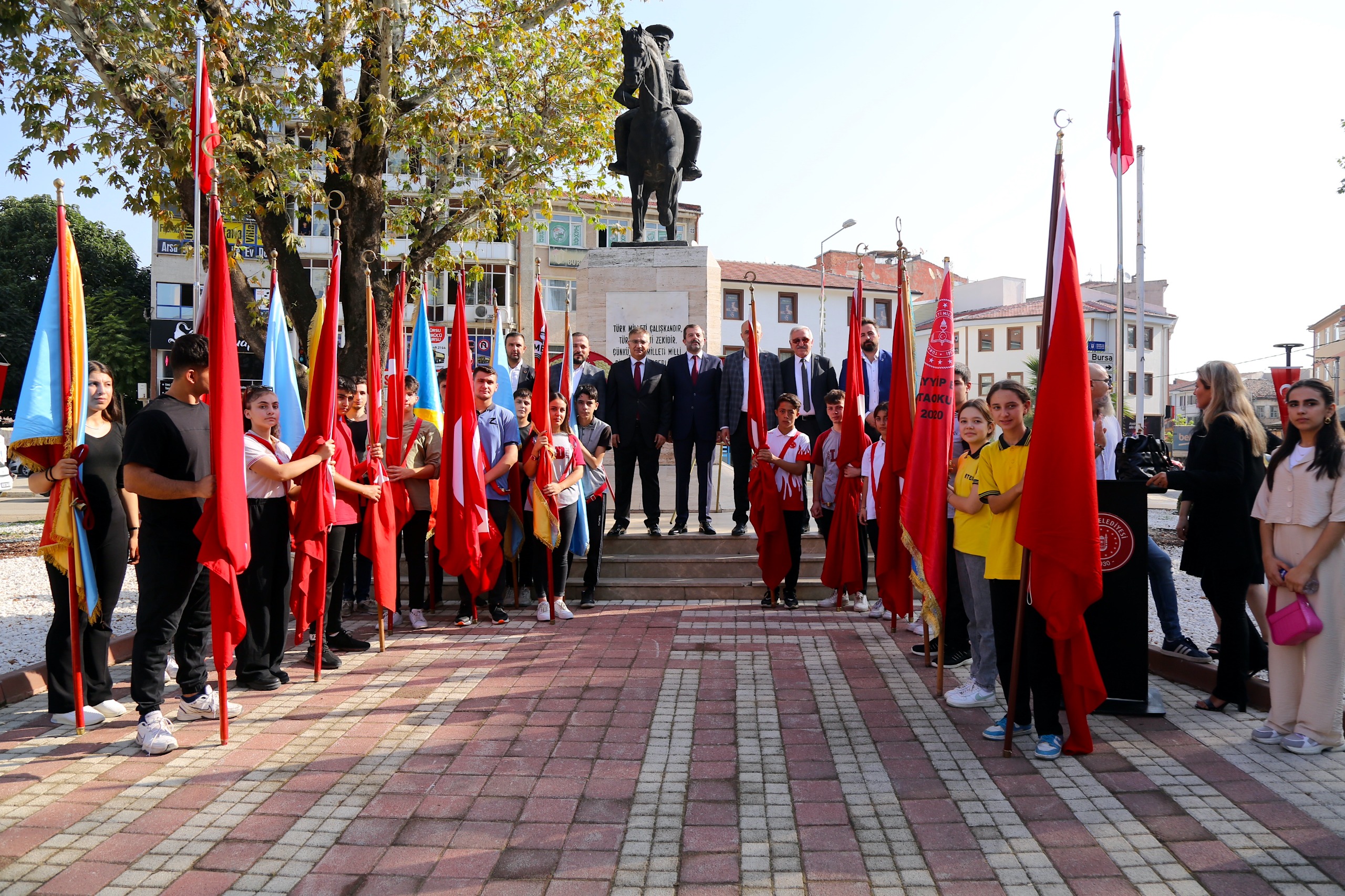 Gürsu’da 30 Ağustos gurur ve coşku ile kutlandı Gürsu’da 30 Ağustos gurur ve coşku ile kutlandı