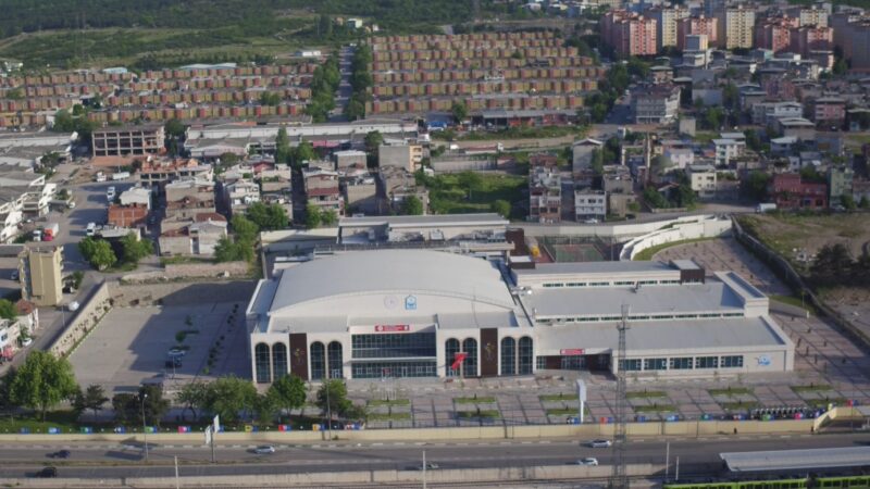 Bursa’da spora dev yatırım Yıldırım Belediyesi, ilçenin 'spor kenti' kimliğini güçlendirecek çalışmaları hayata geçirmeye