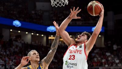 12 Dev Adam yarı finalde