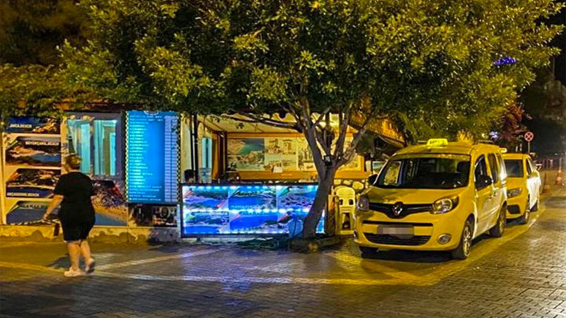 Turizm merkezinde taksicilerin taksimetre oyunu Turizm merkezinde taksicilerin taksimetre oyunu