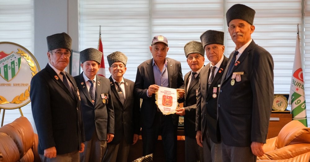 Bursaspor’a anlamlı ziyaret Bursaspor’a anlamlı ziyaret