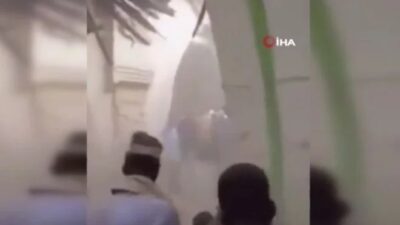 Tarihi cami çöktü: 10 ölü, 25 yaralı