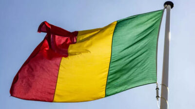 Nijer sonrası şimdi de Mali! Fransa’ya bir darbe daha