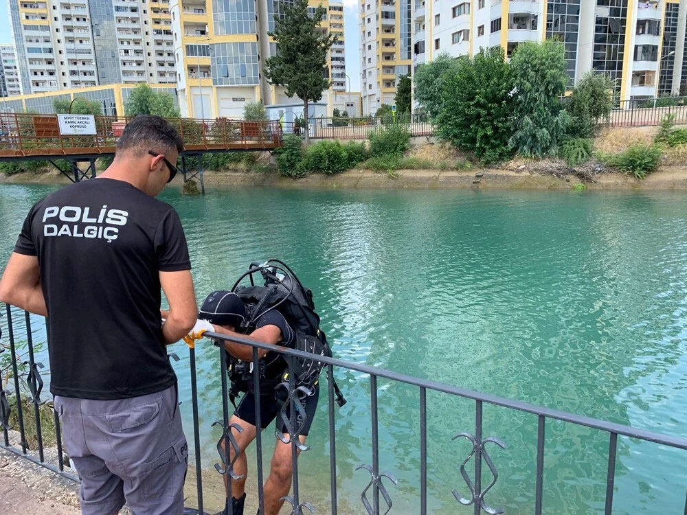 Sulama kanalına giren 20 yaşındaki Ayşe gözden kayboldu Sulama kanalına giren 20 yaşındaki Ayşe gözden kayboldu