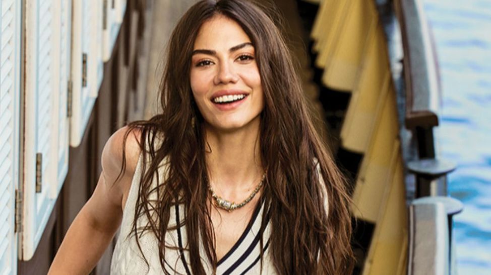 Demet Özdemir yeni paylaşımıyla sosyal medyayı salladı