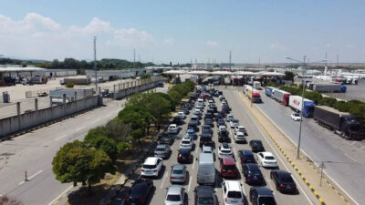 Gurbetçilerin dönüş yolculuğu başladı! Kapıkule Sınır Kapısı’nda yoğunluk