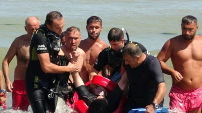 Karadeniz’de can pazarı: 5 kişi boğulma tehlikesi geçirdi