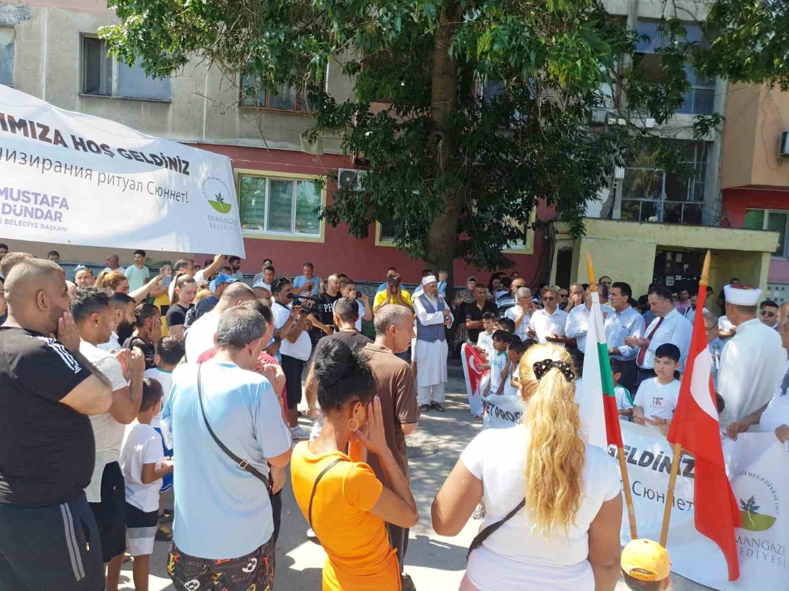 Filibe’de Toplu Sünnet Şöleni ve Aşure İkramı