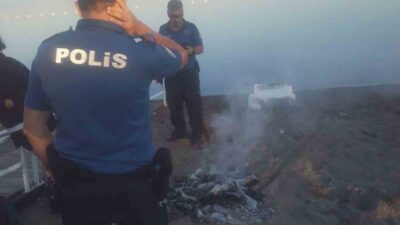 Bursa’da akıl almaz olay! Kızlar şezlong yaktı…