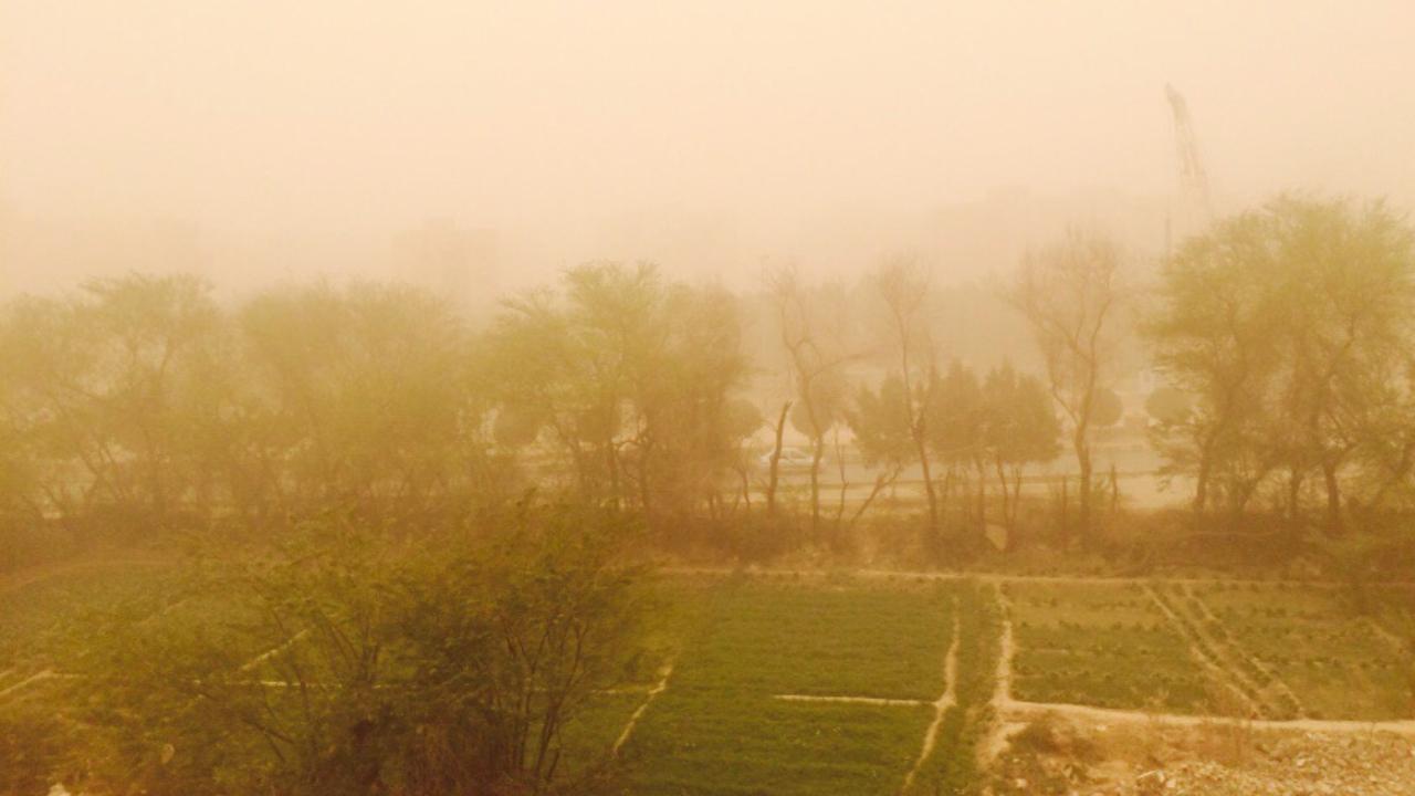 İran’da kum fırtınası nedeniyle 700’den fazla kişi hastanelik oldu İran’da kum fırtınası nedeniyle 700’den fazla kişi hastanelik oldu